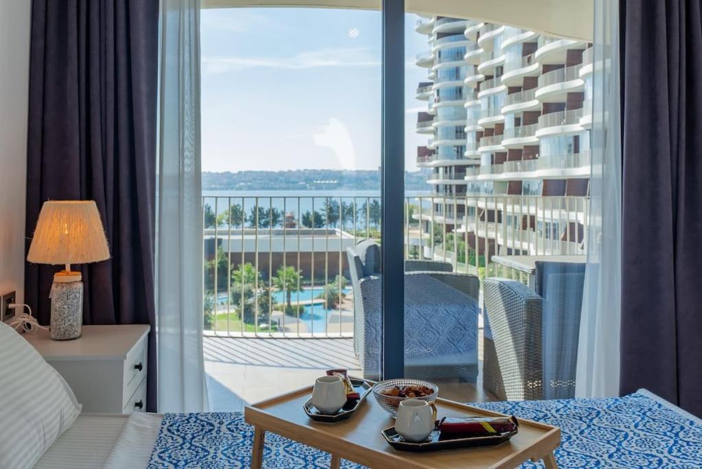 Golden Stones House Sea And Lake View Istanbul Ngoại thất bức ảnh