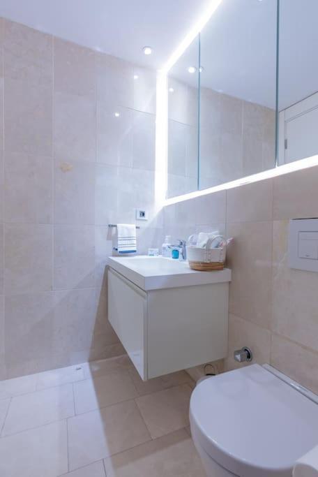 Golden Stones House Sea And Lake View Istanbul Ngoại thất bức ảnh