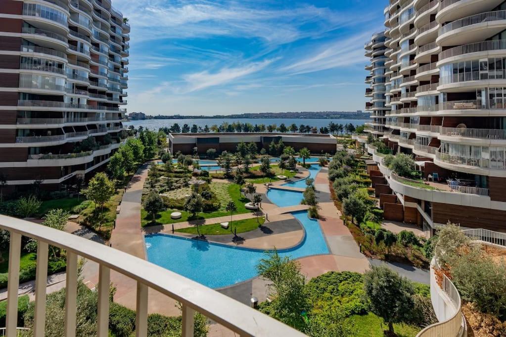 Golden Stones House Sea And Lake View Istanbul Ngoại thất bức ảnh