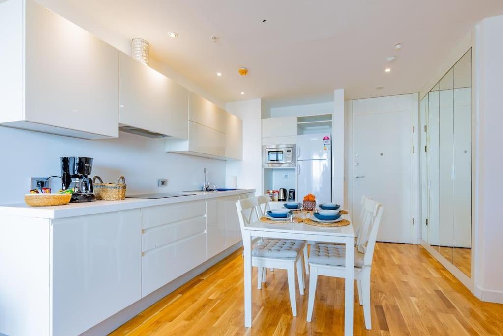 Golden Stones House Sea And Lake View Istanbul Ngoại thất bức ảnh