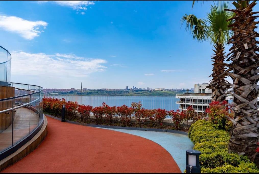 Golden Stones House Sea And Lake View Istanbul Ngoại thất bức ảnh