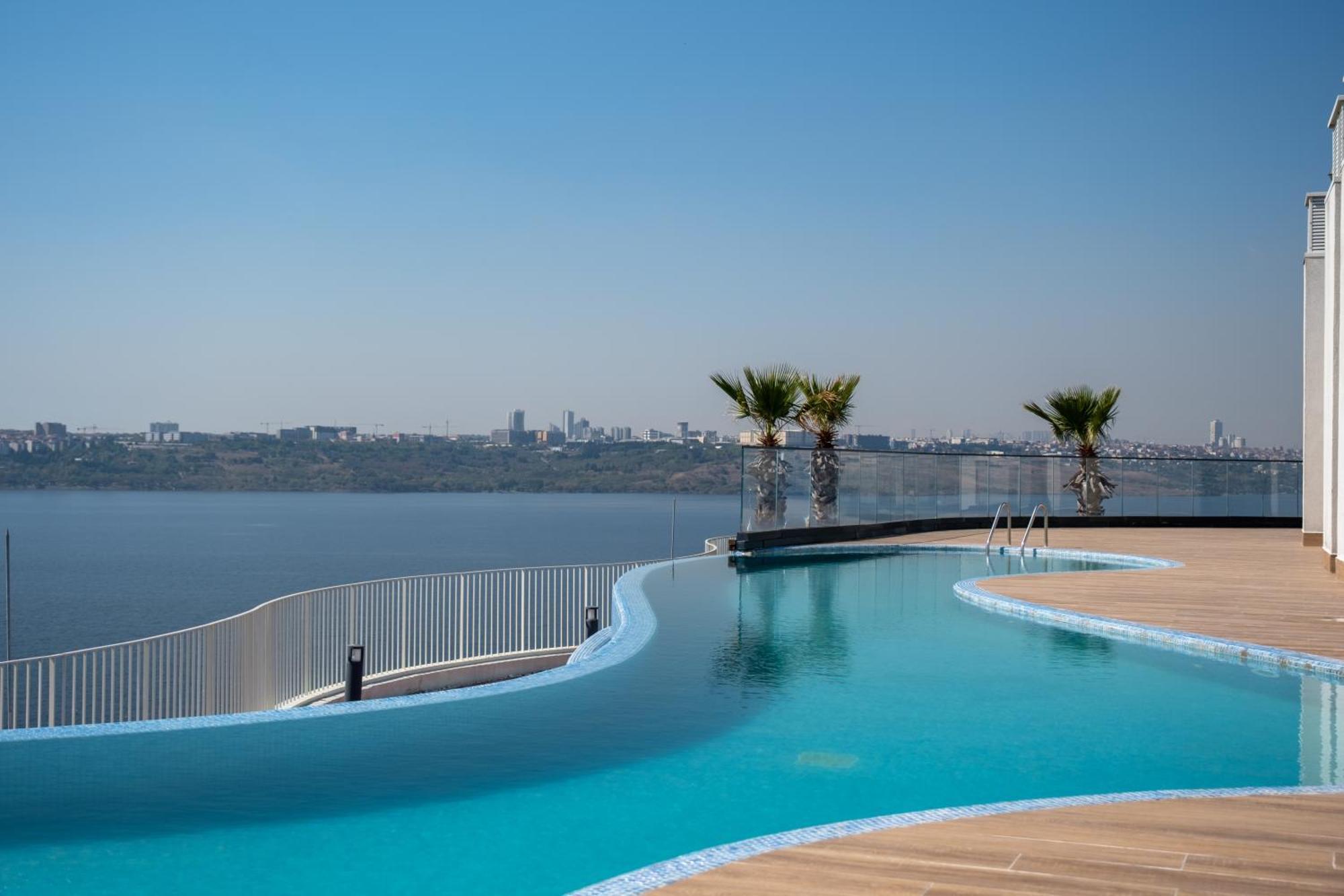 Golden Stones House Sea And Lake View Istanbul Ngoại thất bức ảnh