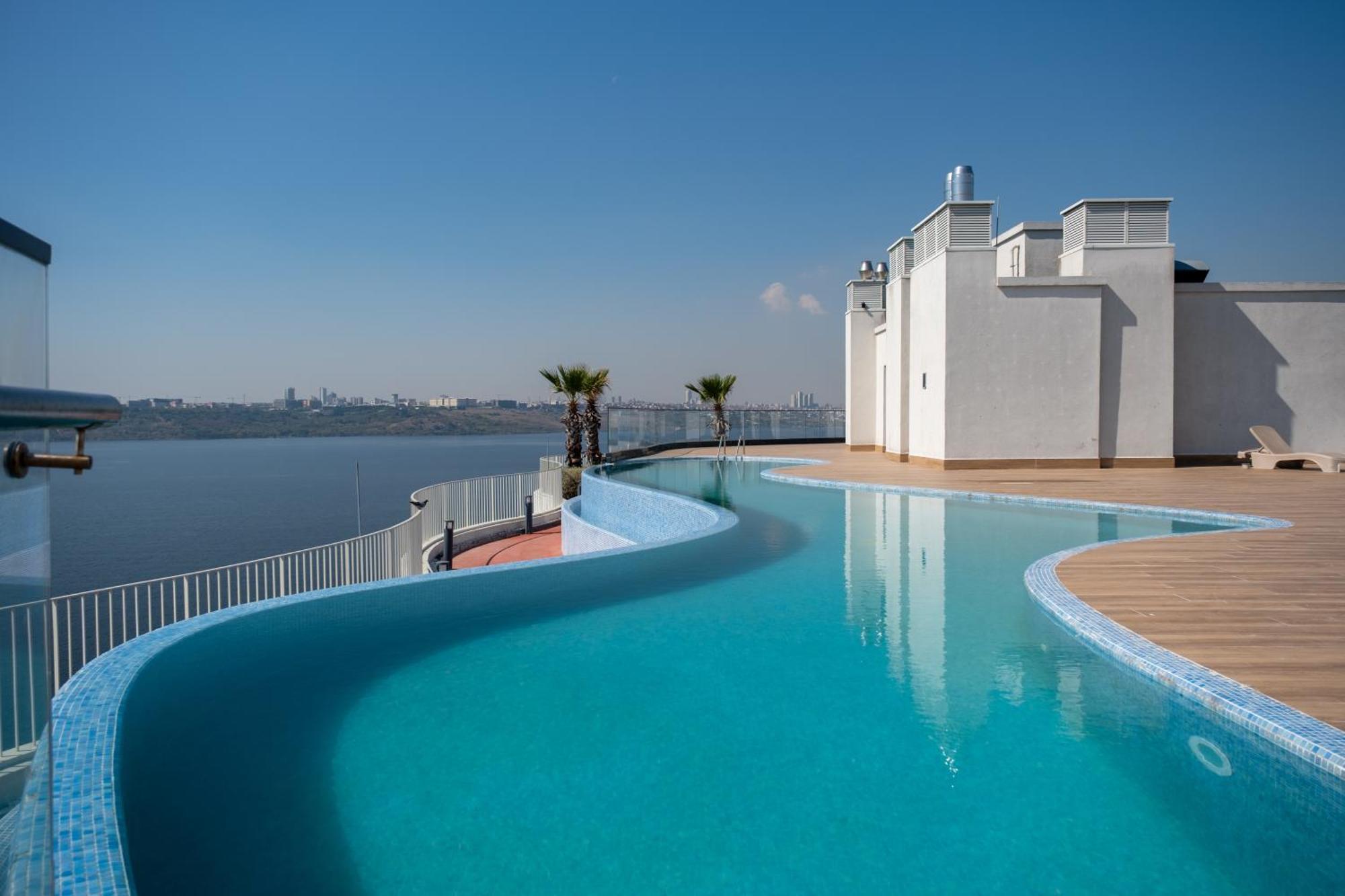 Golden Stones House Sea And Lake View Istanbul Ngoại thất bức ảnh
